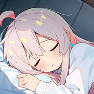 緒山 まひろ